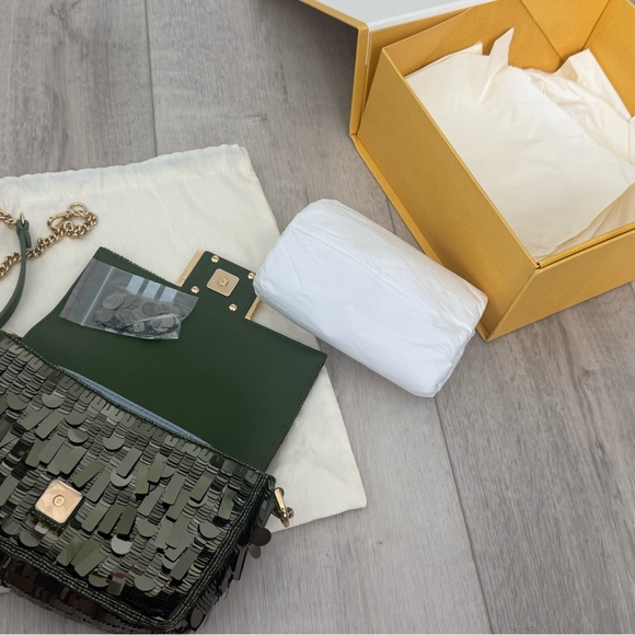 Fendi baguette mini sequins bag - Picture 10 of 12